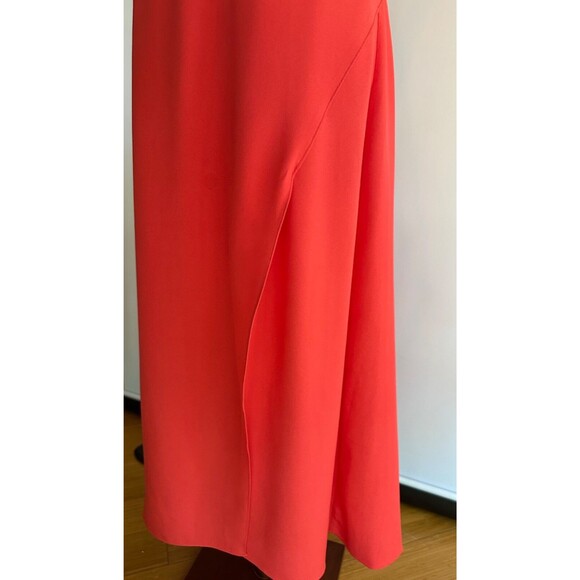 Halston Heritage Poppy Cold Shoulder Crepe Dress with hidden zipper Sz 8 - Picture 3 of 7